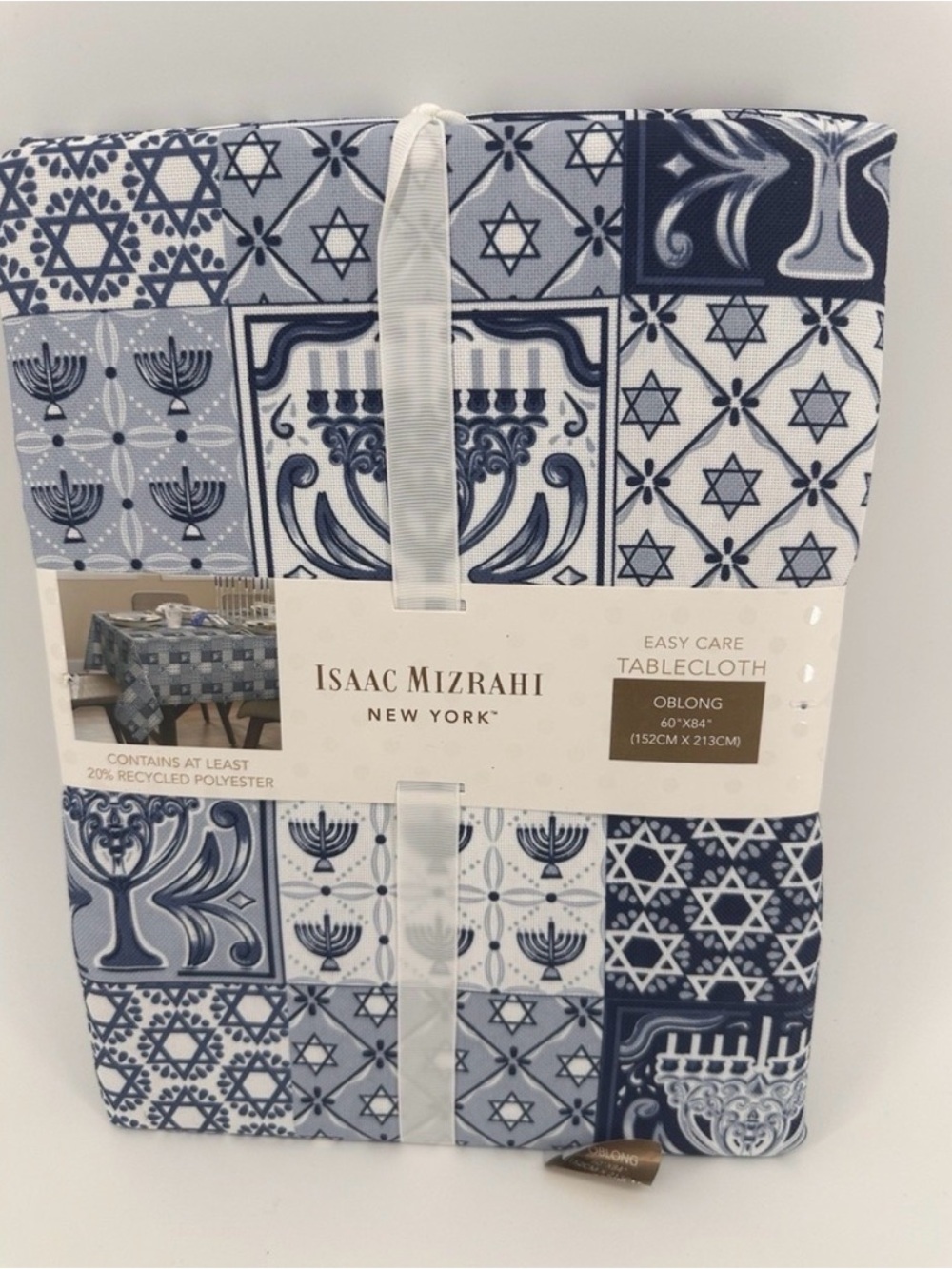 Isaac Mizrahi Blue and White Patterned Tablecloth 60x84